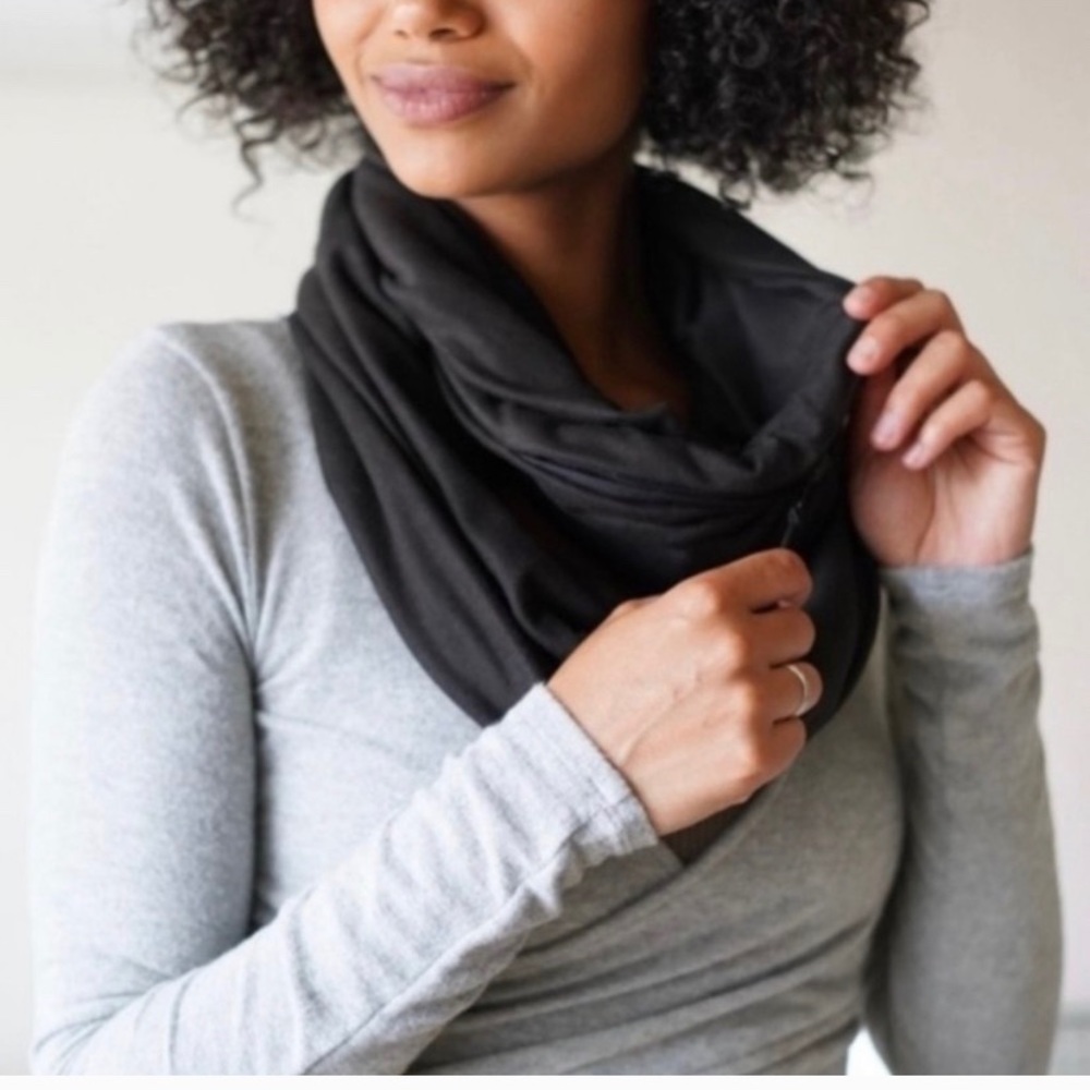 Beyond Yoga Infinity Scarf NWT